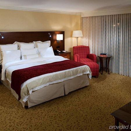 Holiday Inn チェサピーク 部屋 写真